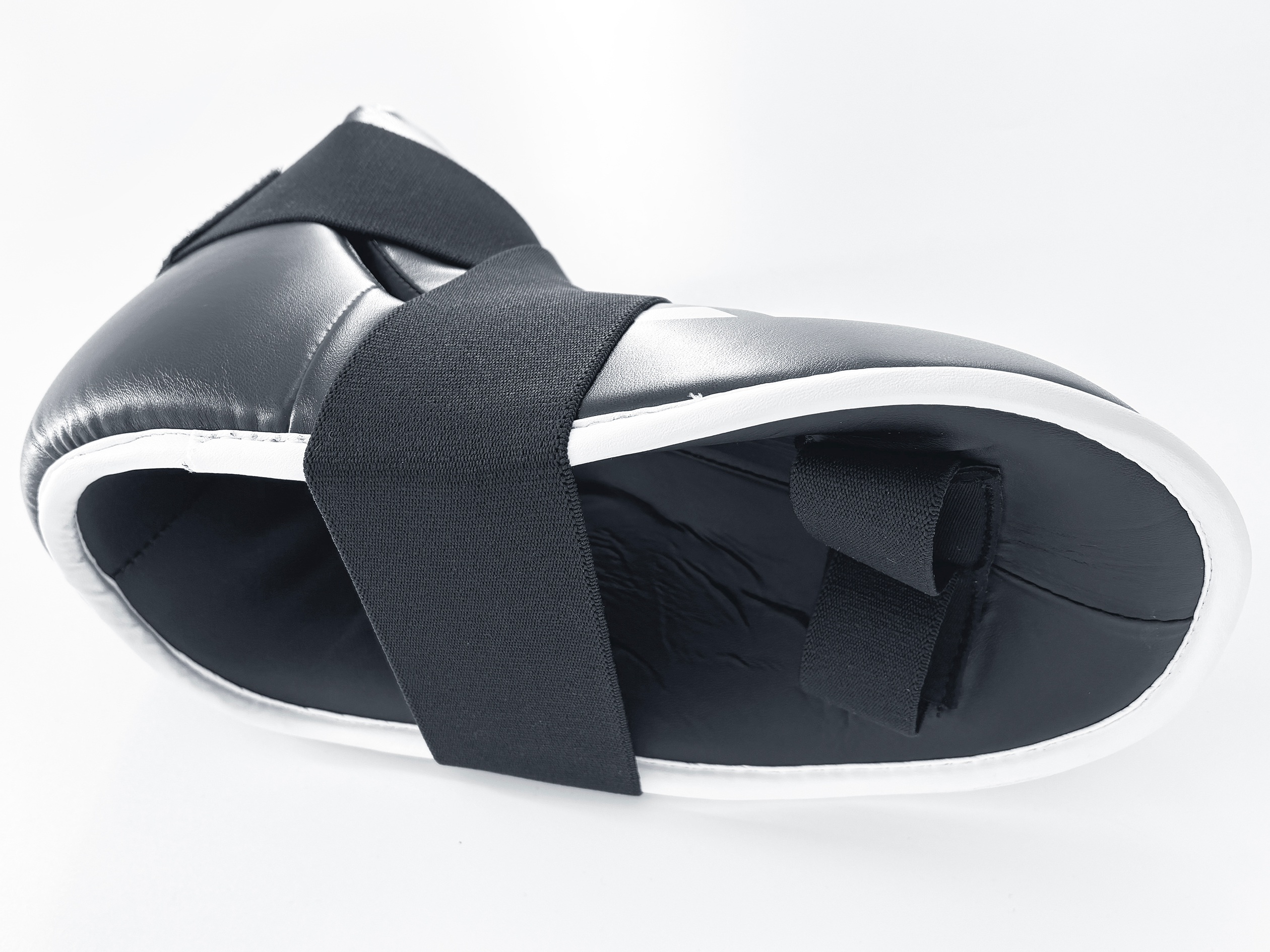 ATA Adidas Kicks - image 7 of 8